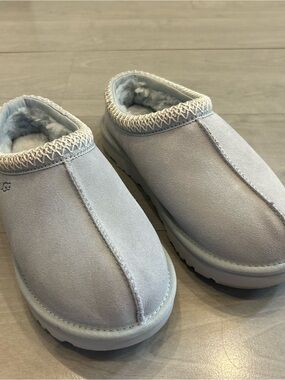 UGG 5955 Tasman Baby Blue Suede Slip On Comfort Slippers Womens Size 8
